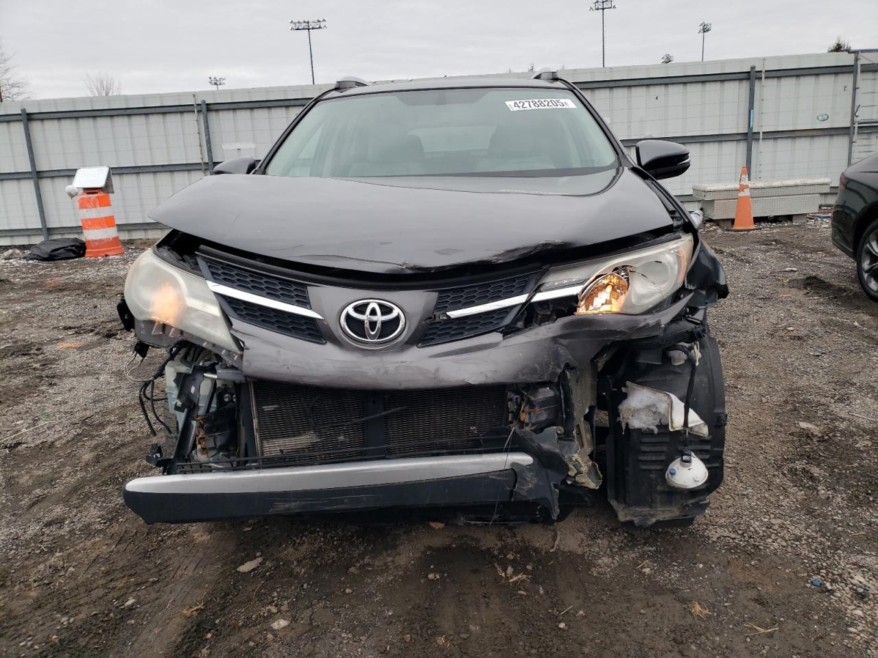 2015 Toyota RAV 4 - Image 5