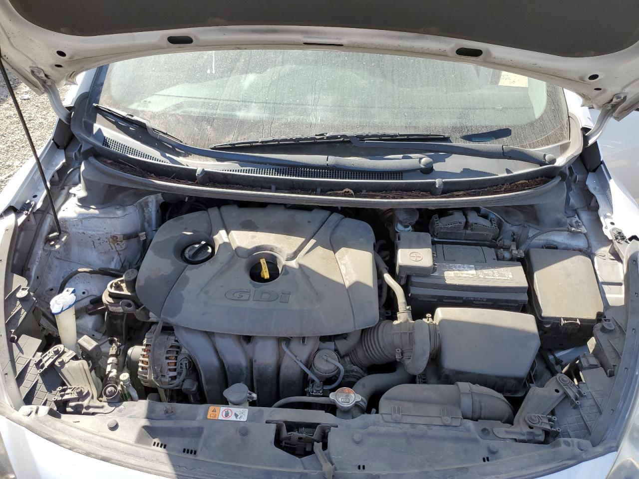 2017 Hyundai Elantra - Image 12