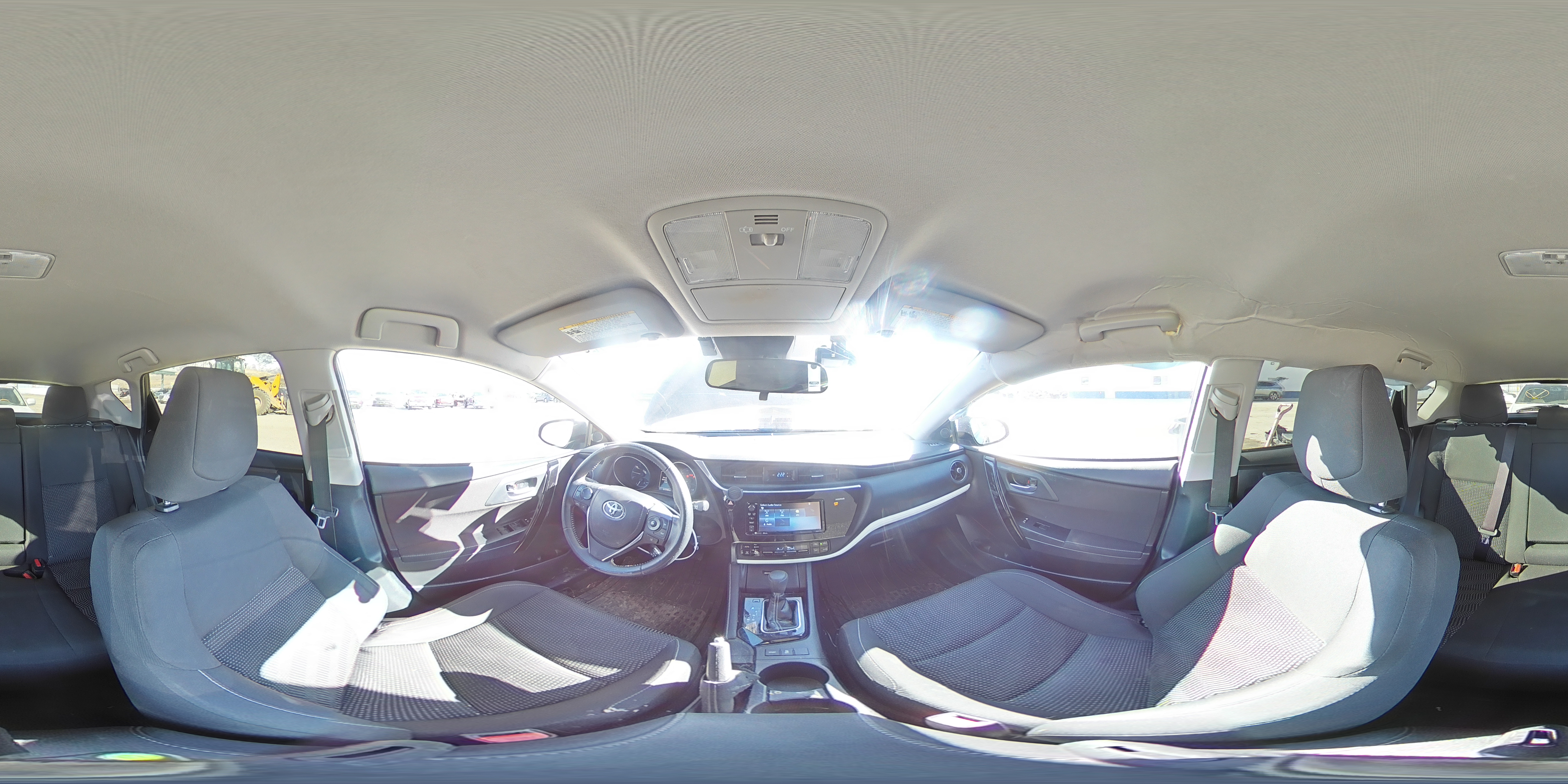 2018 Toyota Corolla - Image 13