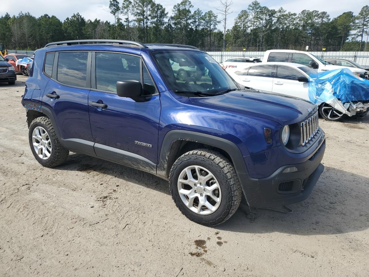 2018 Jeep Renegade - Image 4