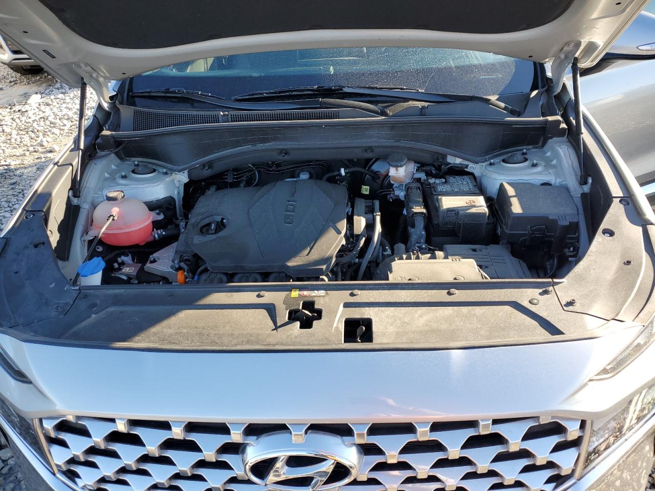 2022 Hyundai Santa Fe - Image 12