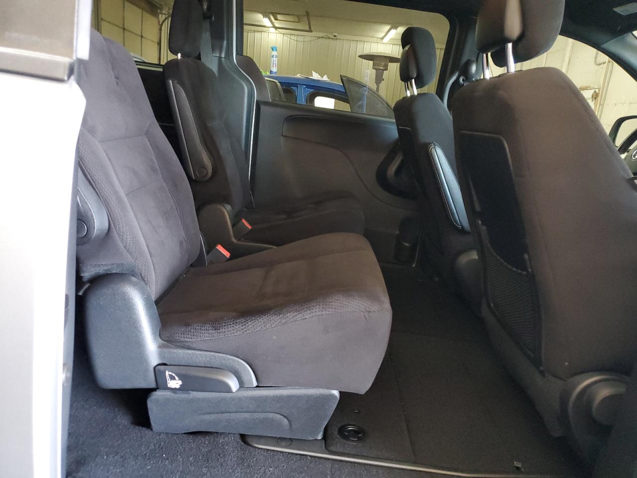 2014 Dodge Caravan - Image 11