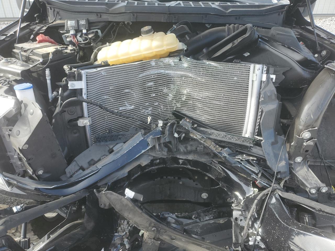 2022 Ford F-150 - Image 13