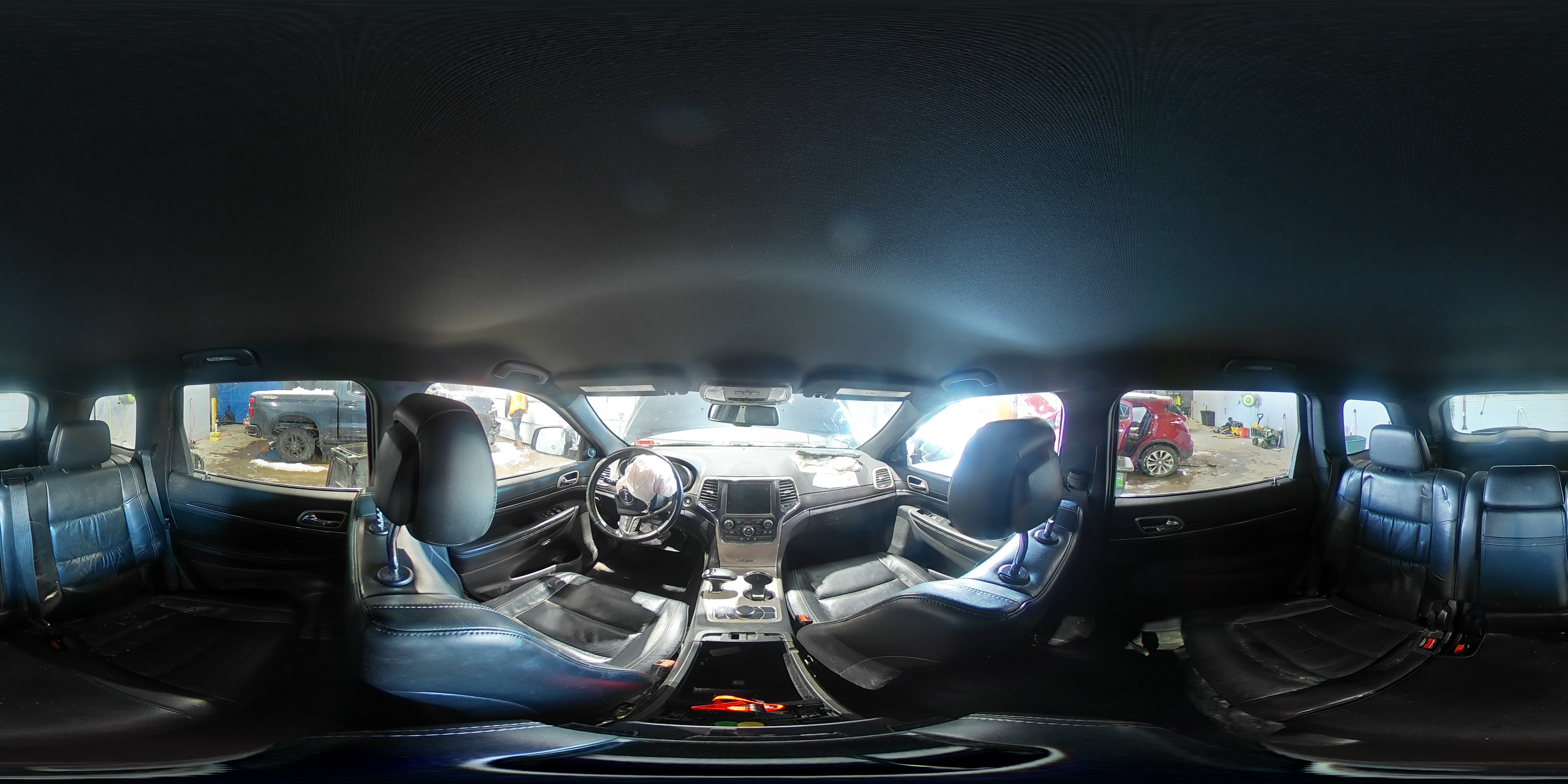 2015 Jeep Grand Cherokee - Image 15