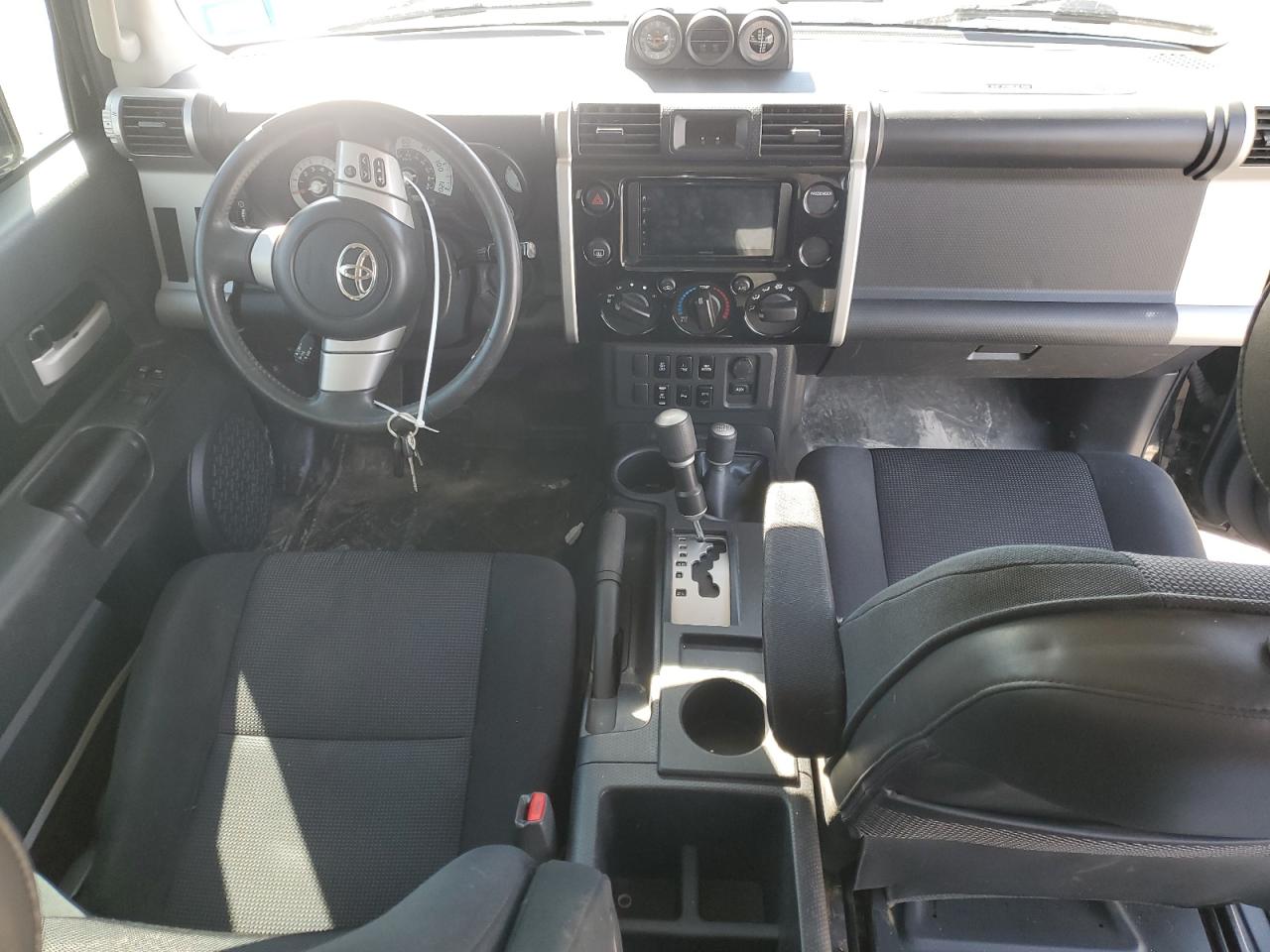 2007 Toyota FJ Cruiser - Image 8