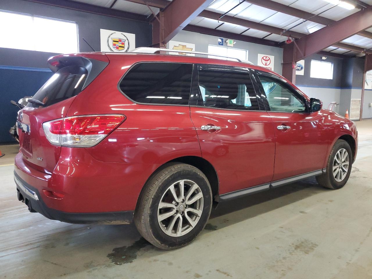 2015 Nissan Pathfinder - Image 3
