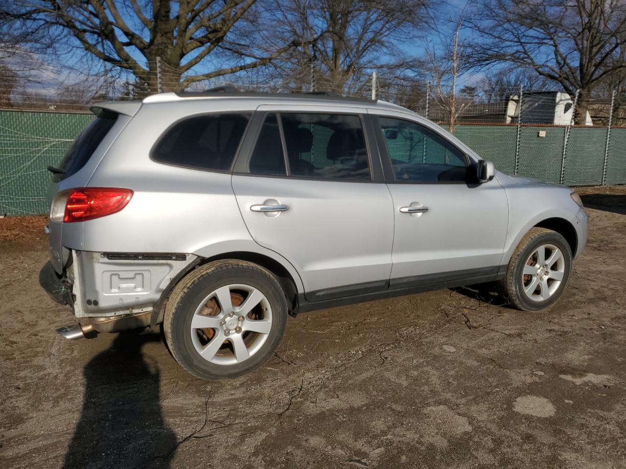 2009 Hyundai Santa Fe - Image 3