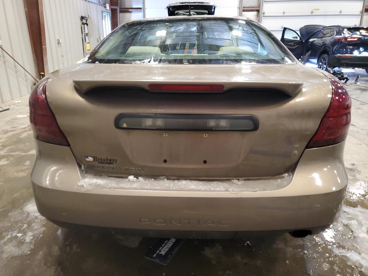 2007 Pontiac Grand Prix - Image 6