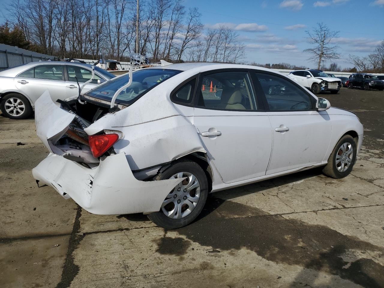 2010 Hyundai Elantra - Image 3
