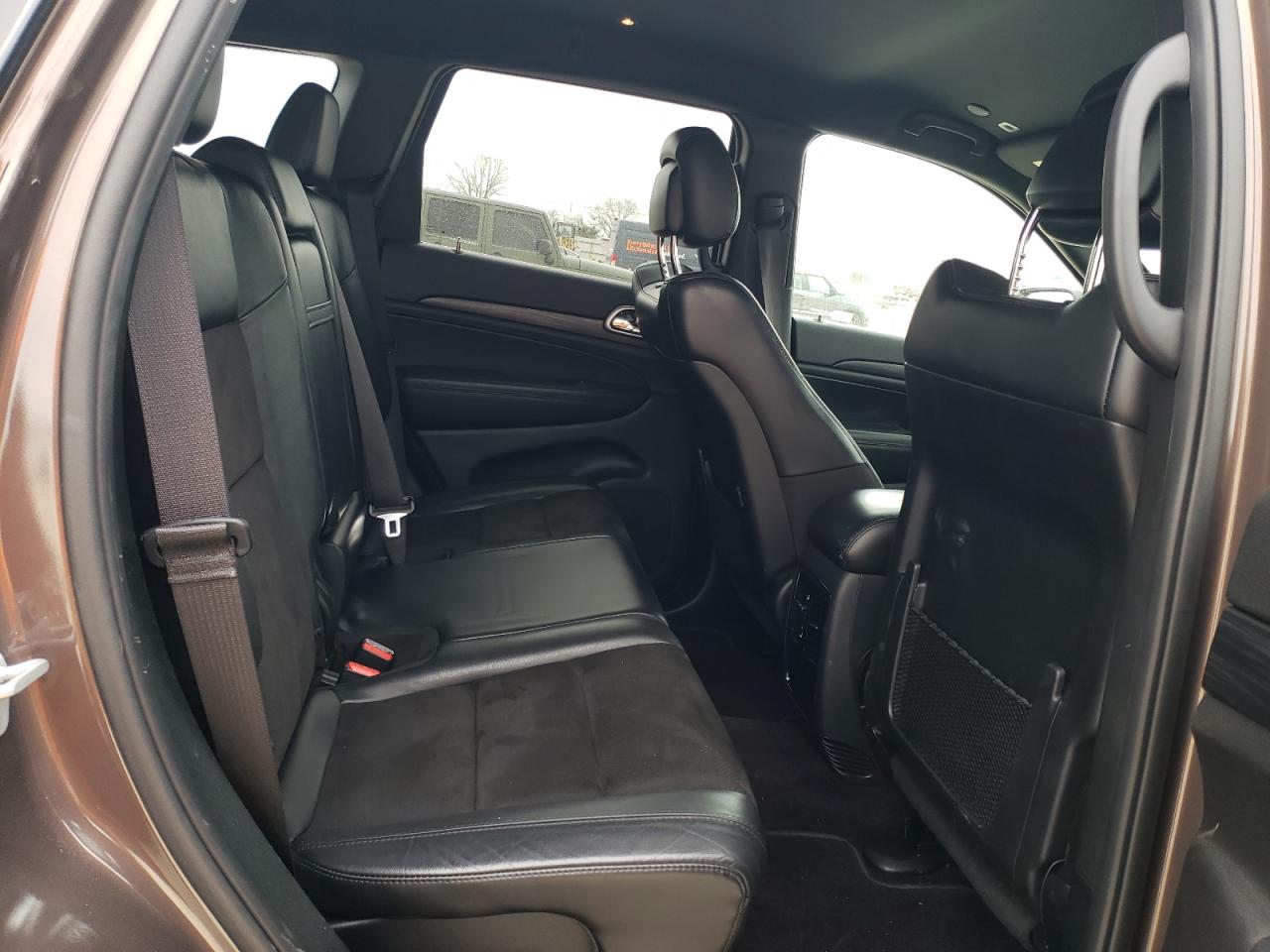 2019 Jeep Grand Cherokee - Image 11