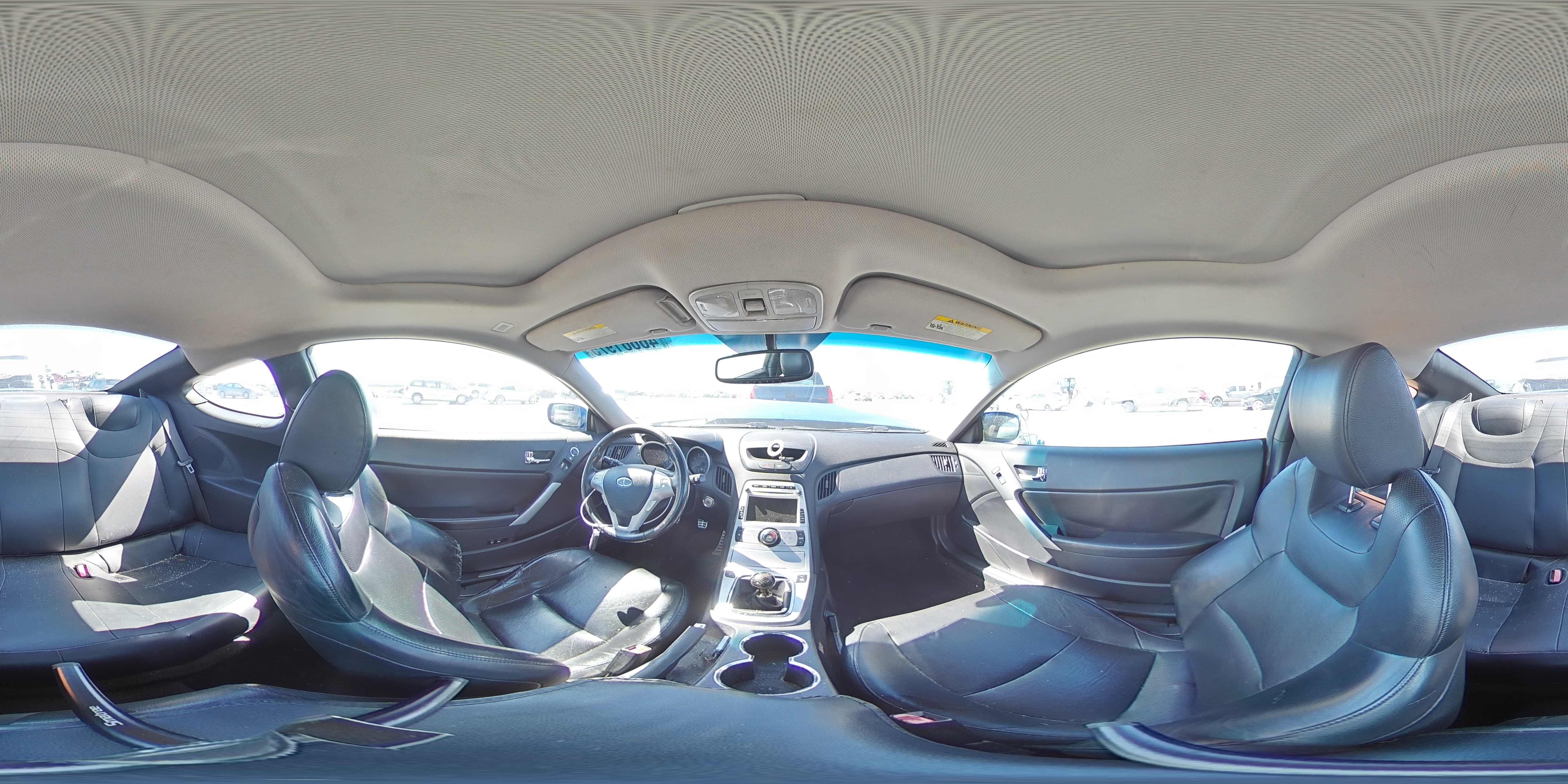 2010 Hyundai Genesis - Image 12