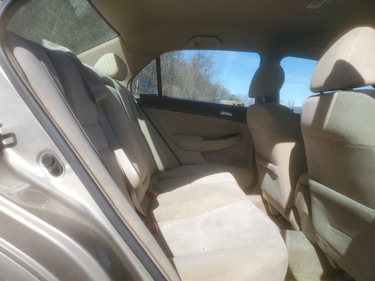 2003 Honda Accord - Image 10