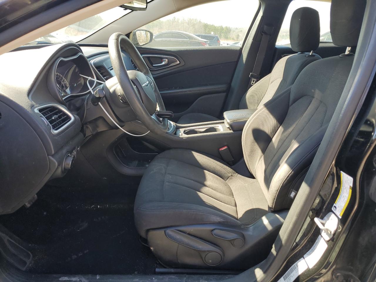 2015 Chrysler 200 - Image 7