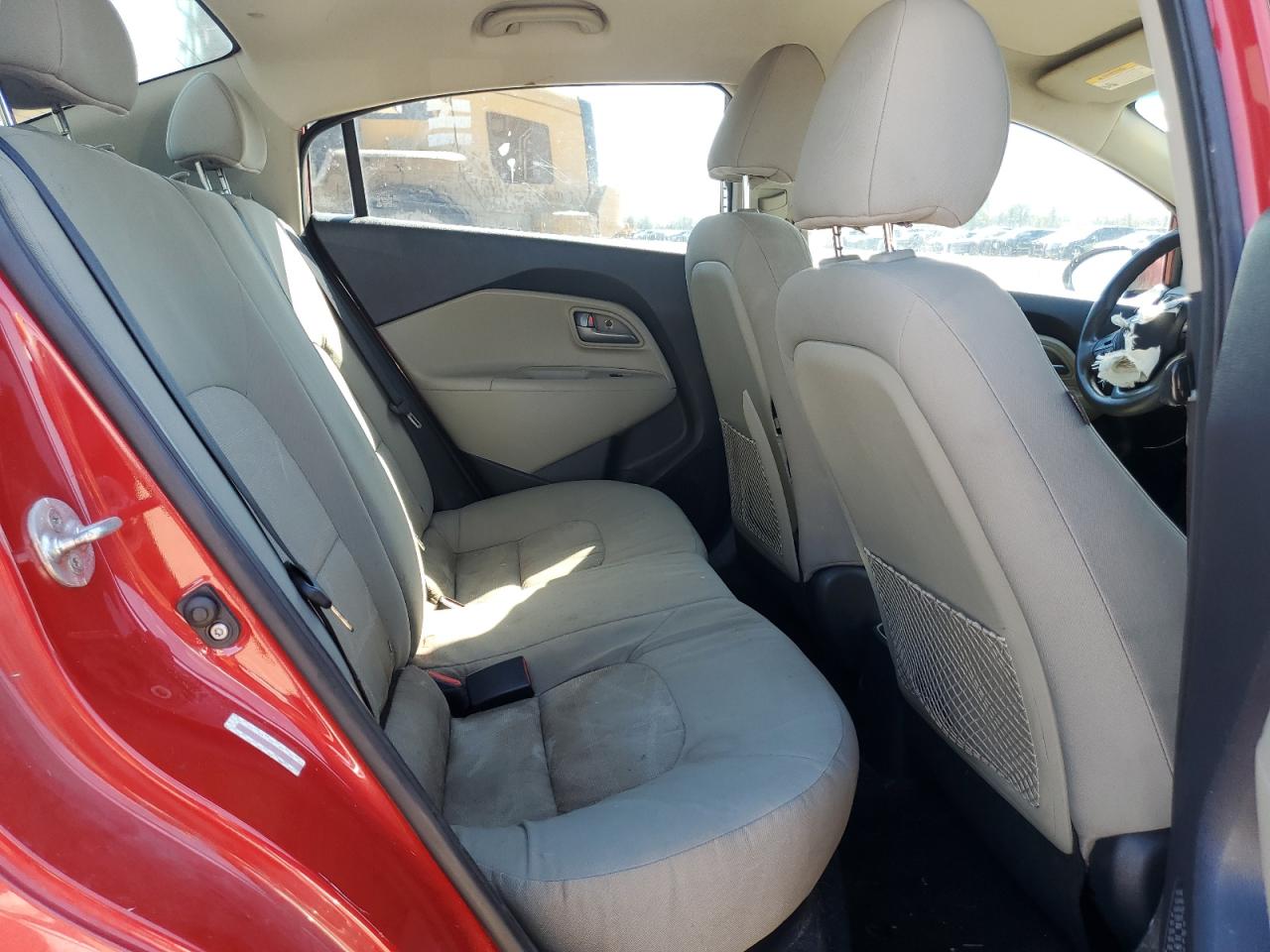 2015 Kia Rio - Image 11