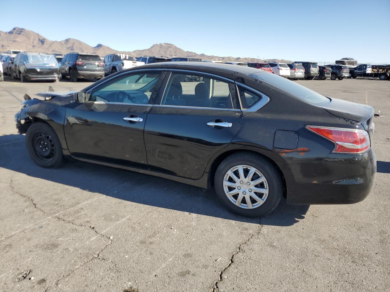 2014 Nissan Altima - Image 2