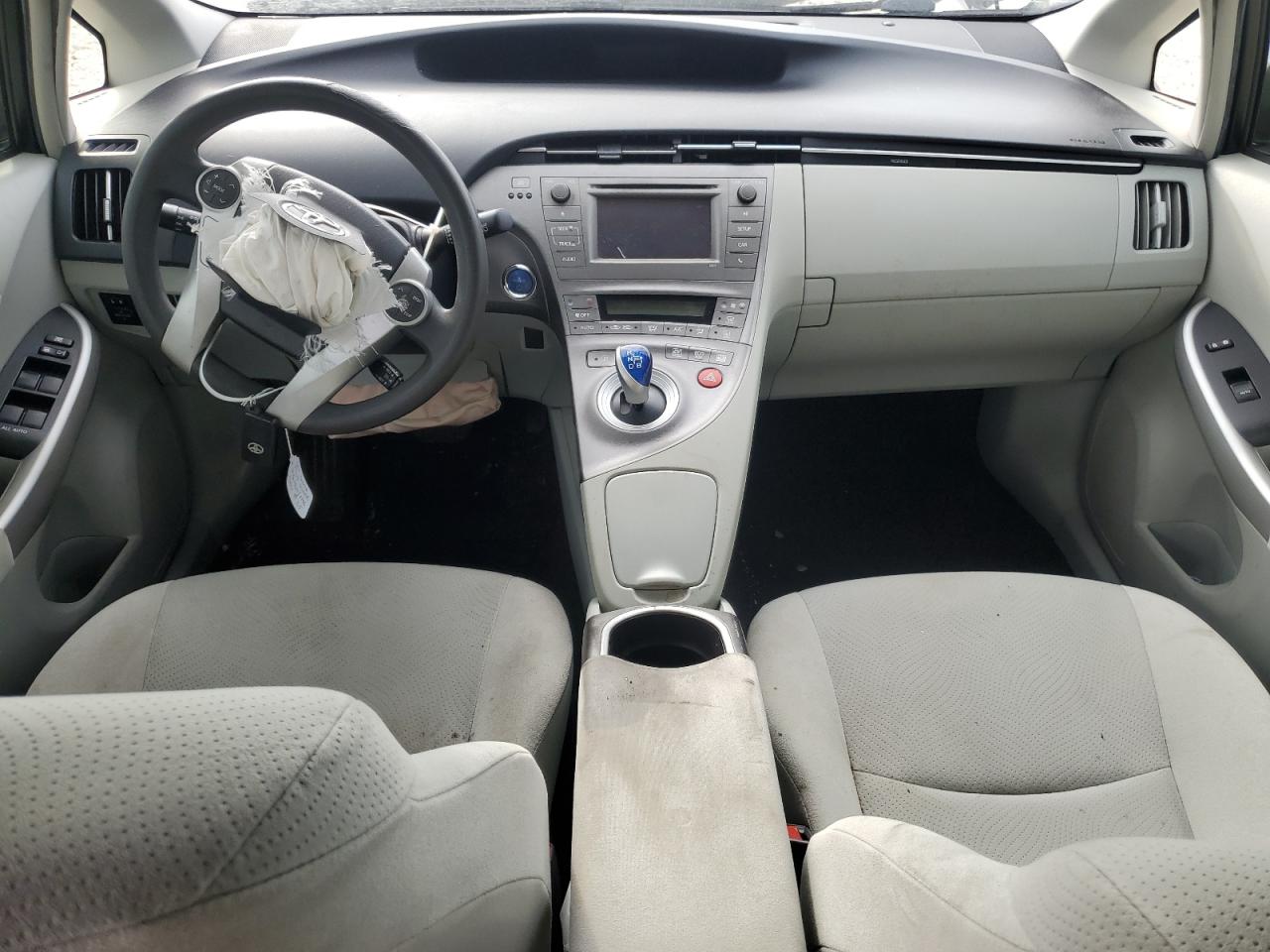 2014 Toyota Prius - Image 8