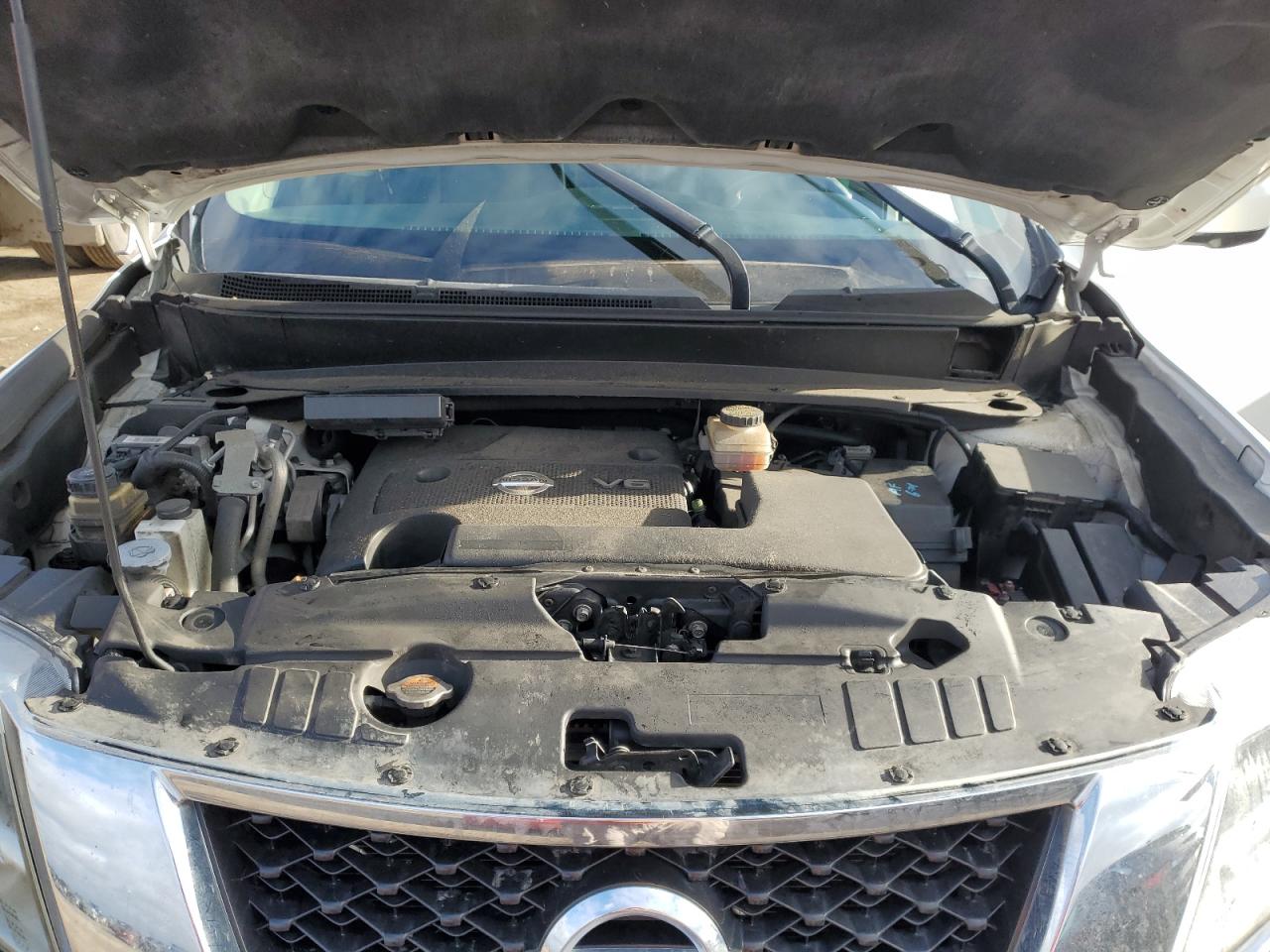 2013 Nissan Pathfinder - Image 13