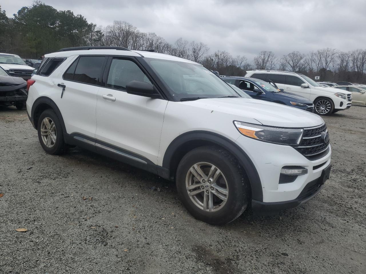 2023 Ford Explorer - Image 4