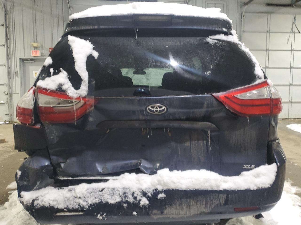 2018 Toyota Sienna - Image 6