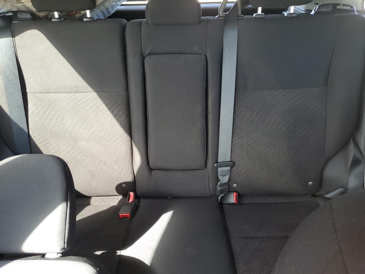2013 Mitsubishi Outlander - Image 10