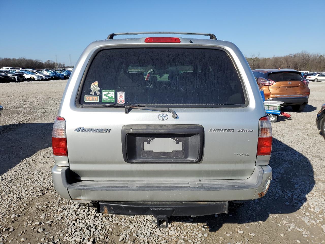2000 Toyota 4Runner - Image 6