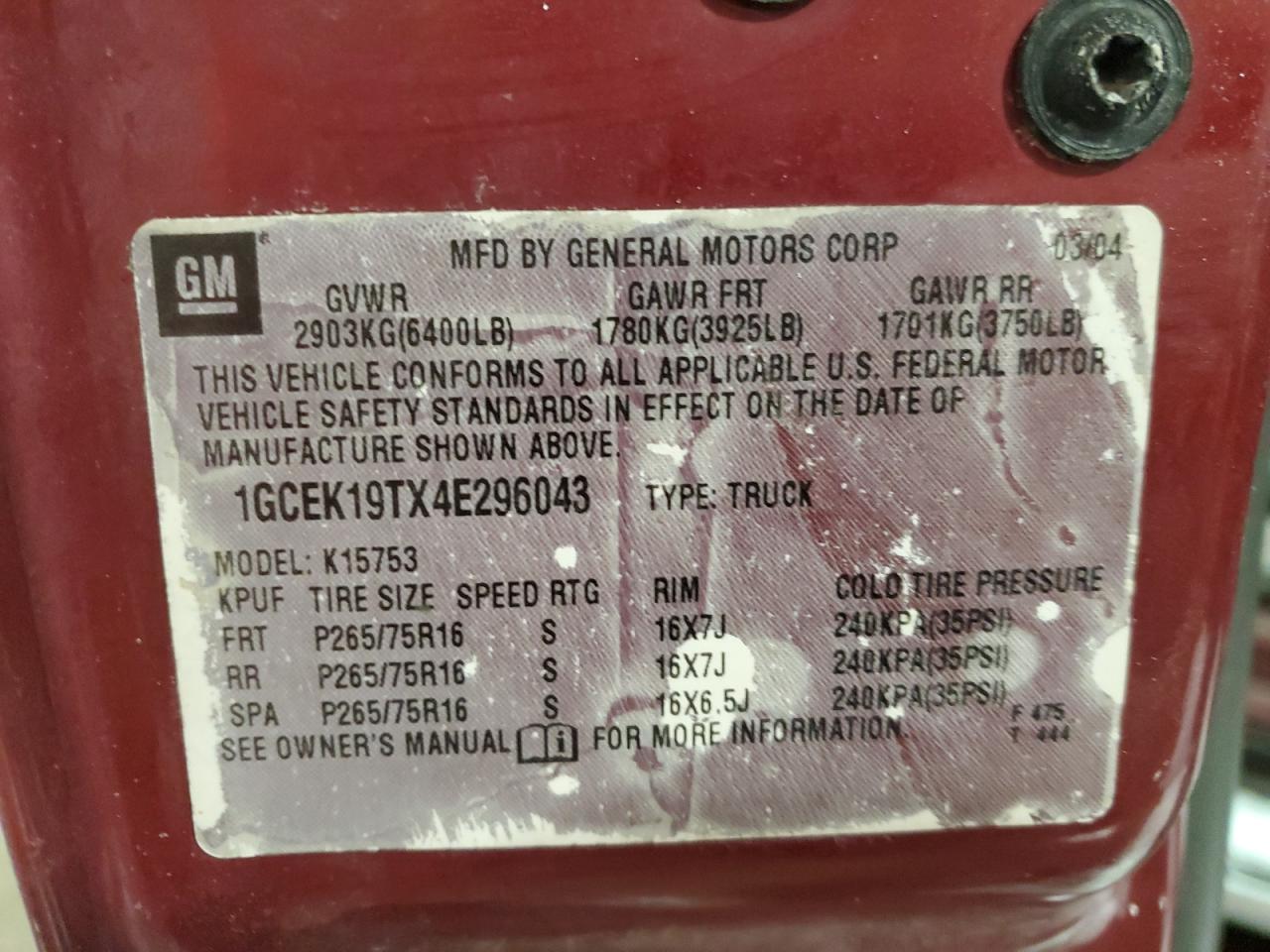 2004 Chevrolet Silverado - Image 12