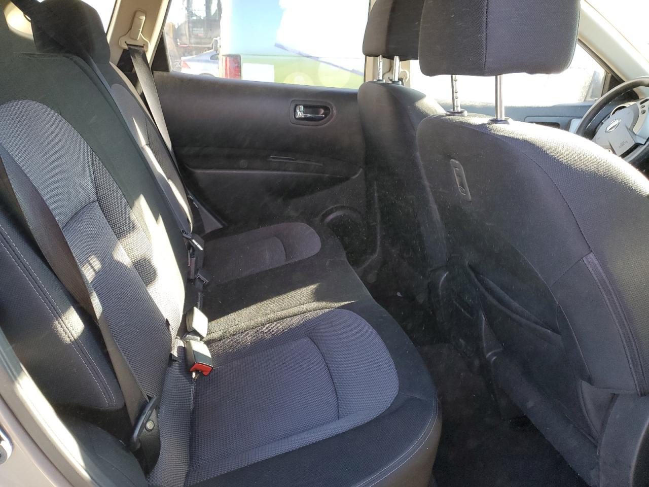 2012 Nissan Rogue - Image 11