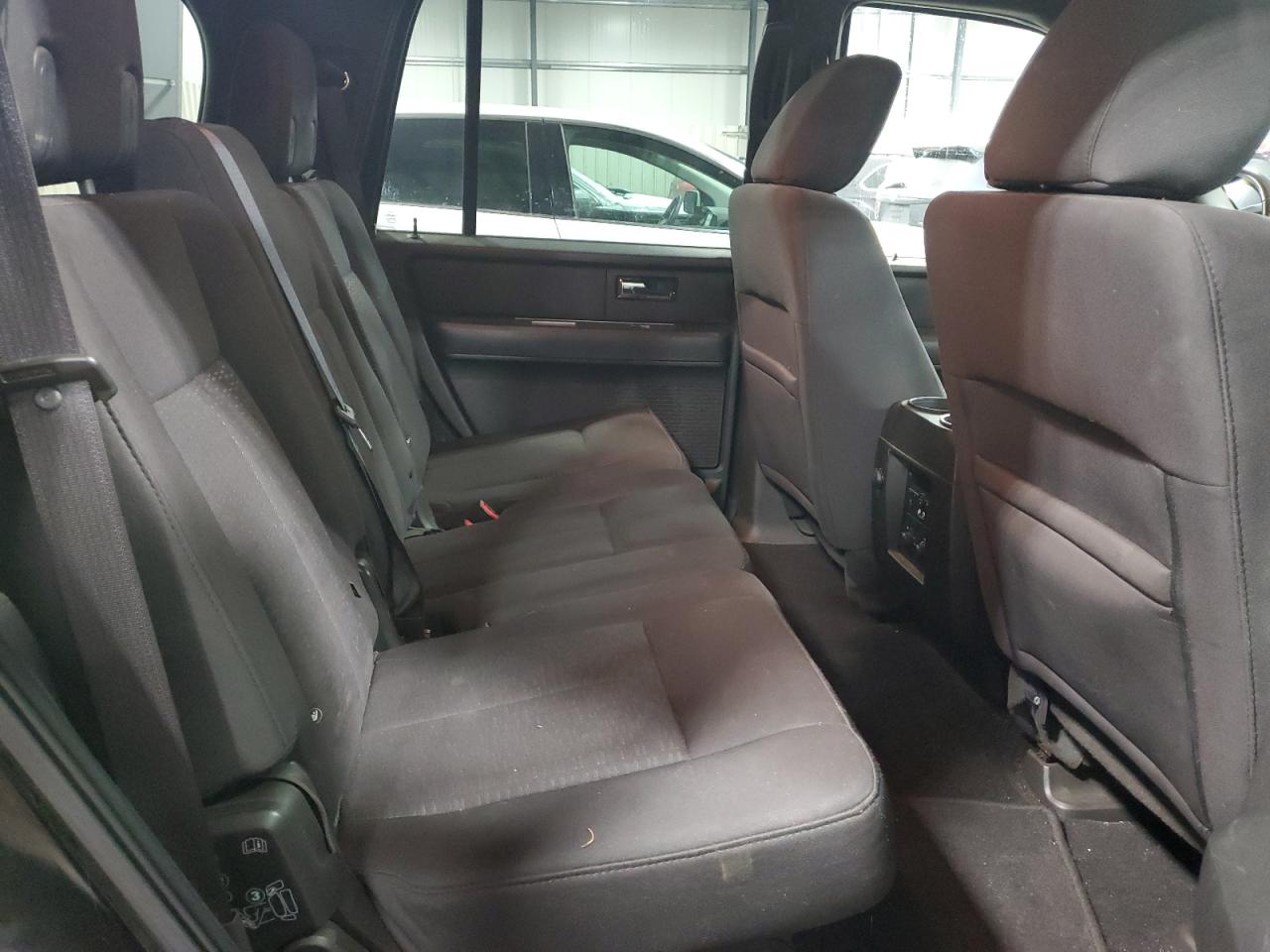 2009 Ford Expedition - Image 11