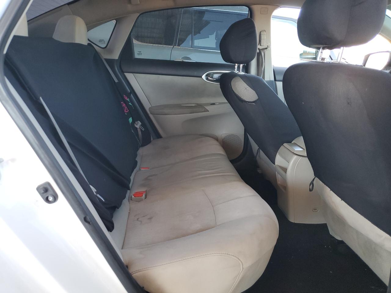 2015 Nissan Sentra - Image 11