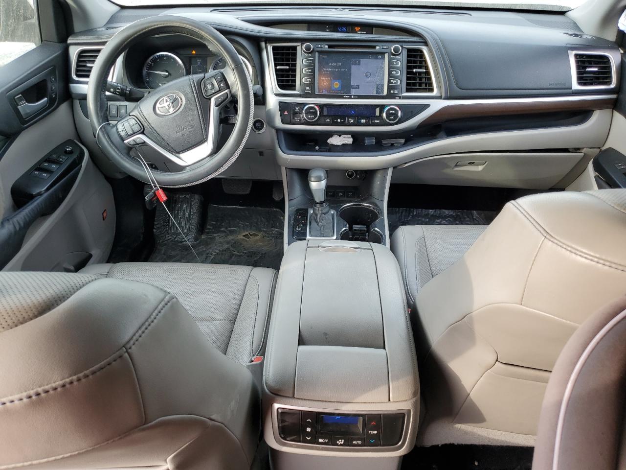 2014 Toyota Highlander - Image 8