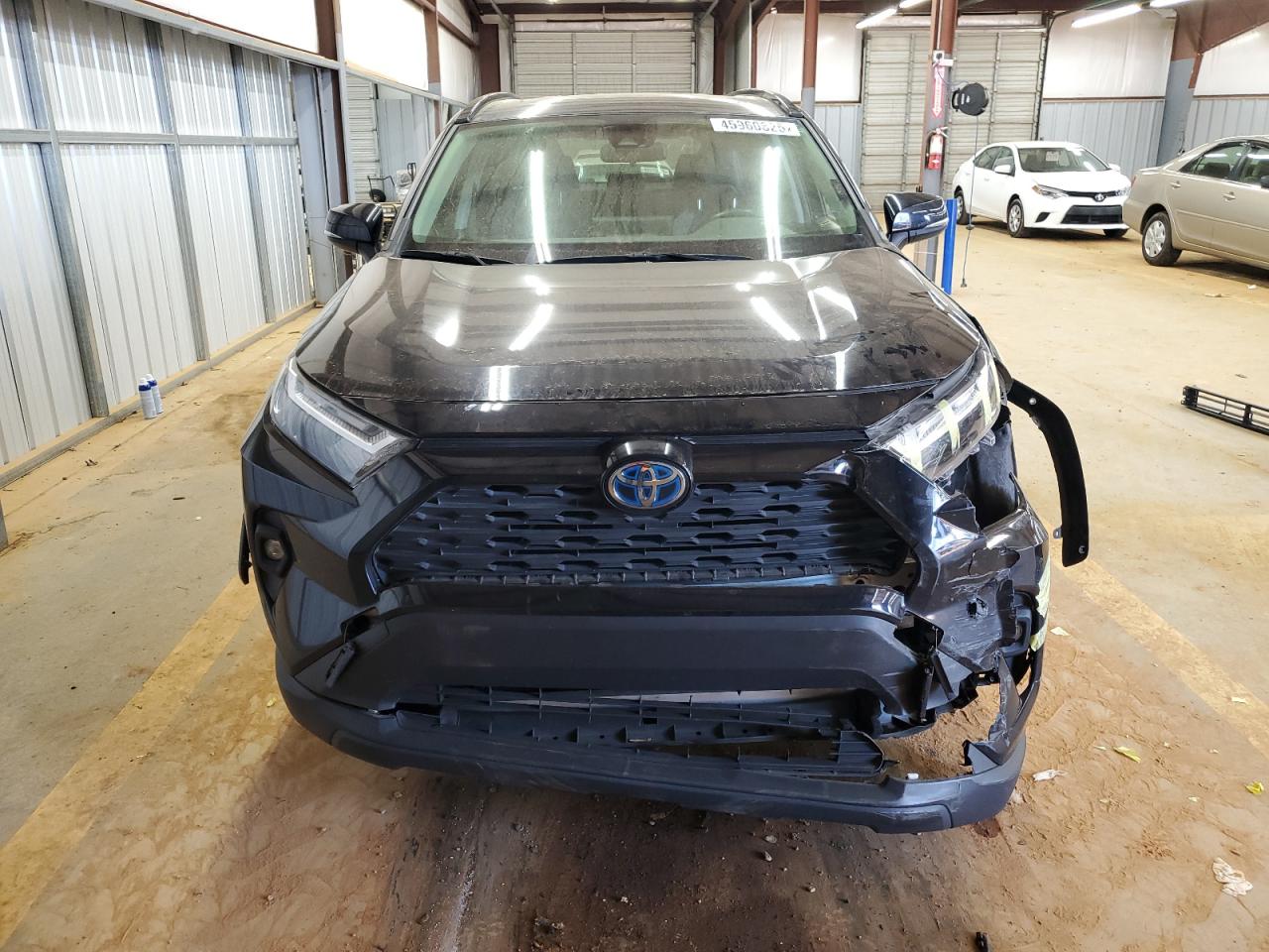 2022 Toyota RAV 4 - Image 5