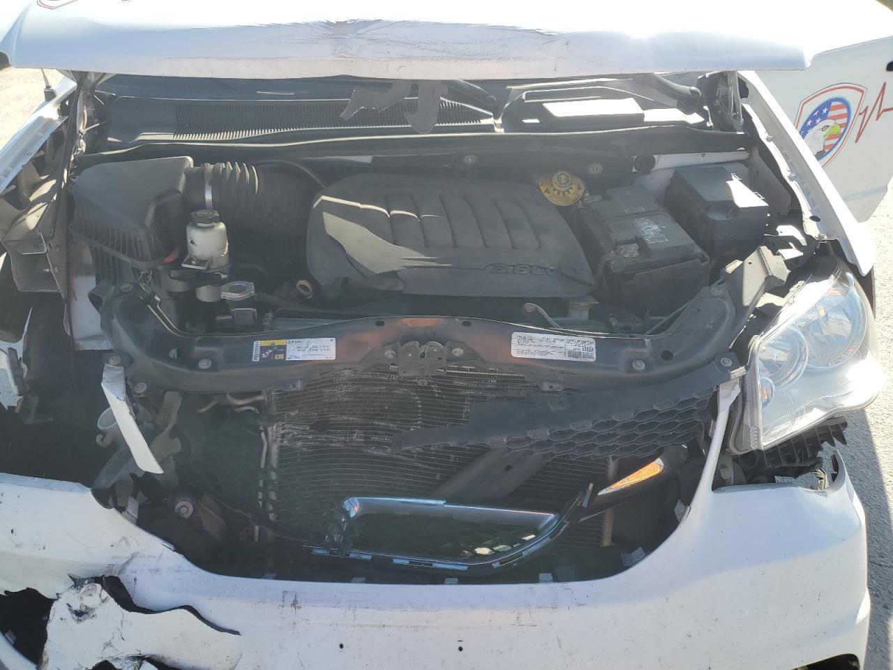 2019 Dodge Caravan - Image 13