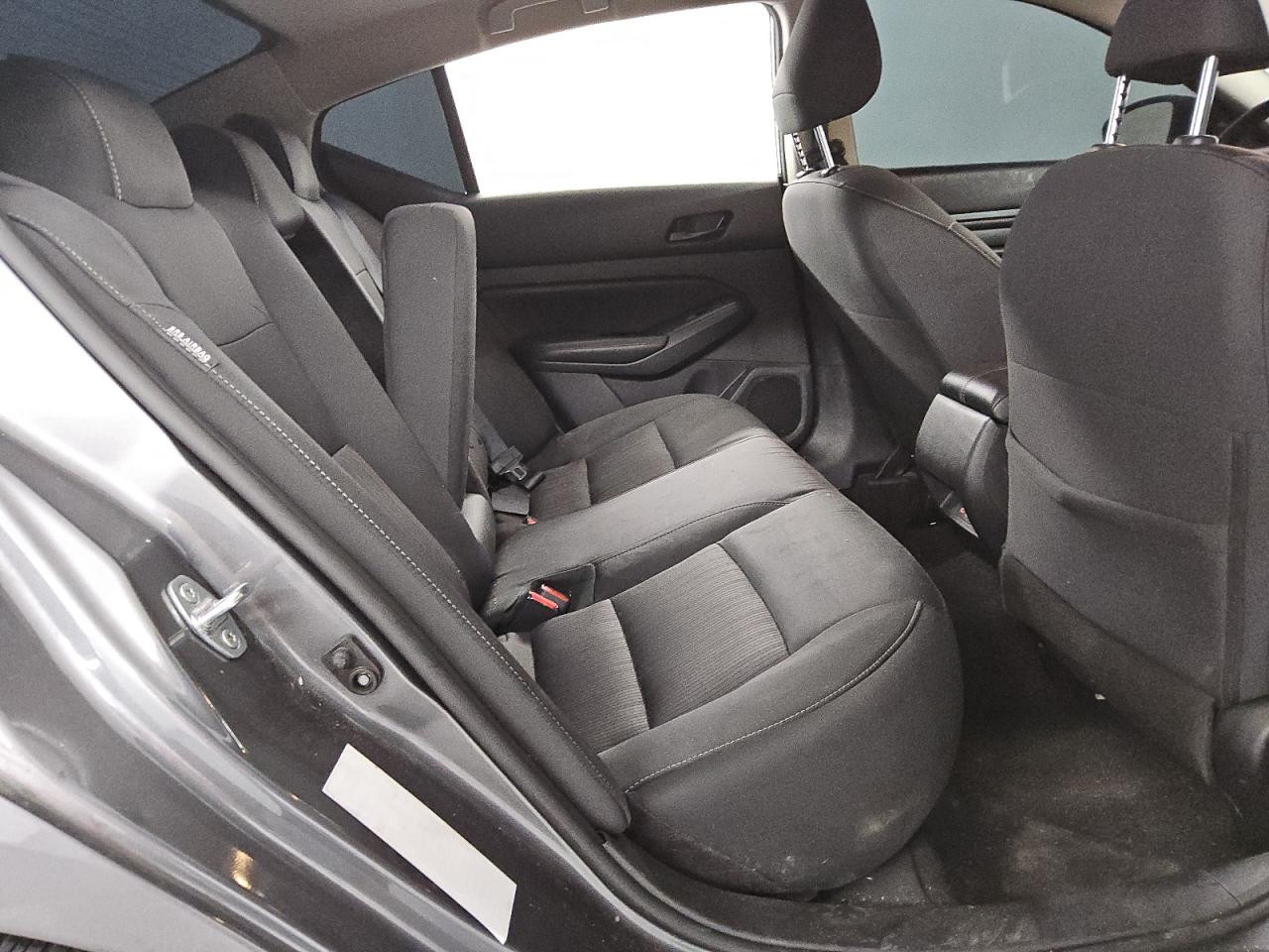 2024 Nissan Altima - Image 10