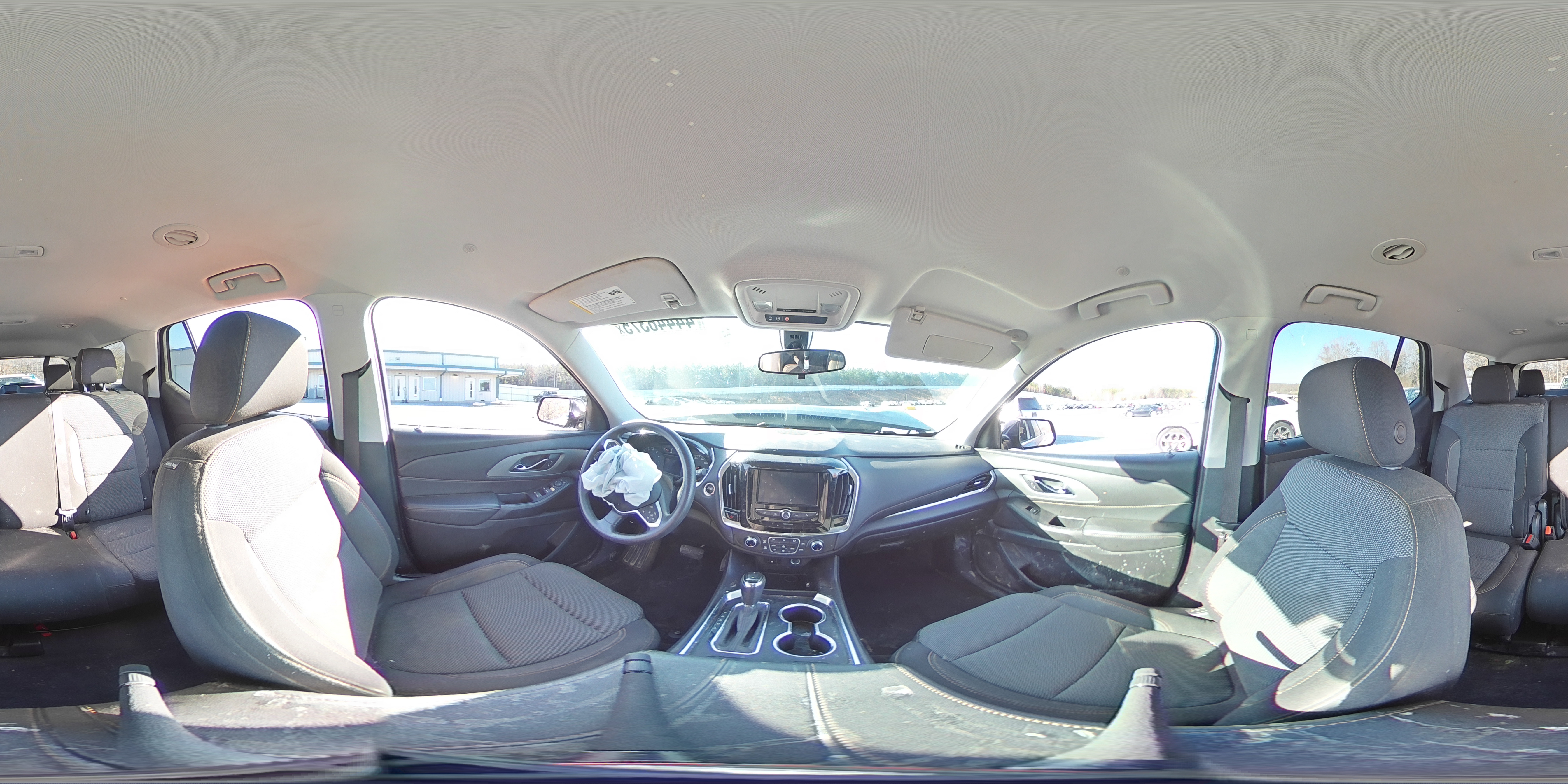 2020 Chevrolet Traverse - Image 13