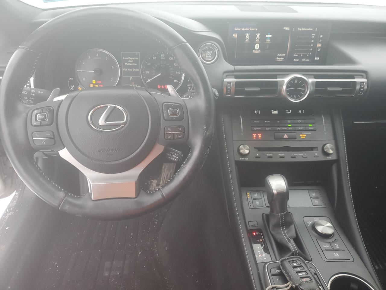 2021 Lexus RC - Image 8