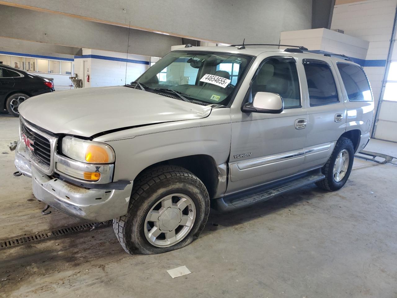 2004 GMC Yukon - Image 1