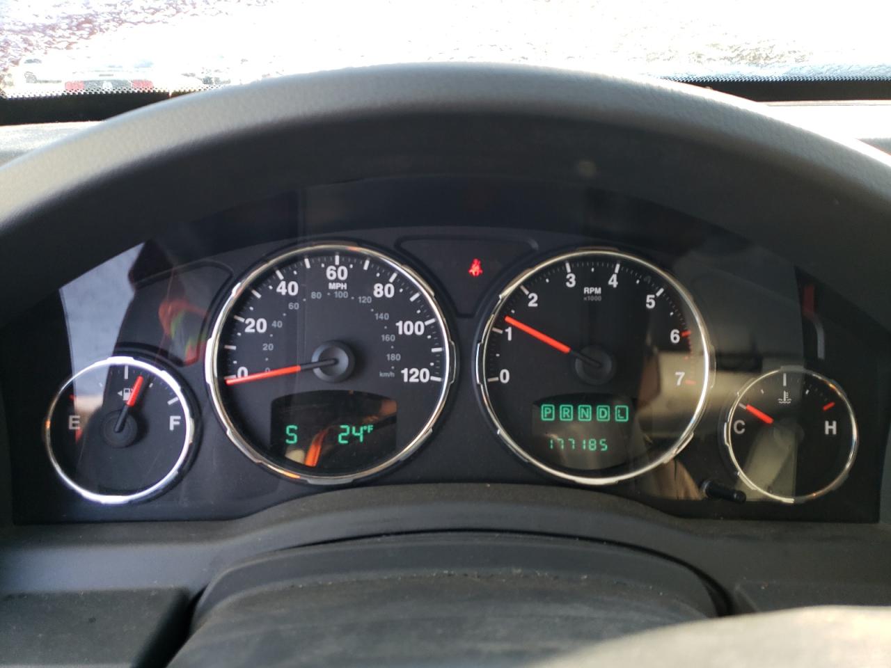 2008 Jeep Liberty (North America) - Image 9