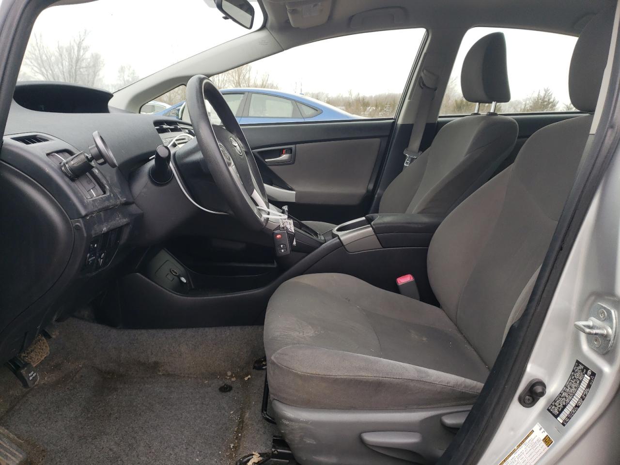 2012 Toyota Prius - Image 7