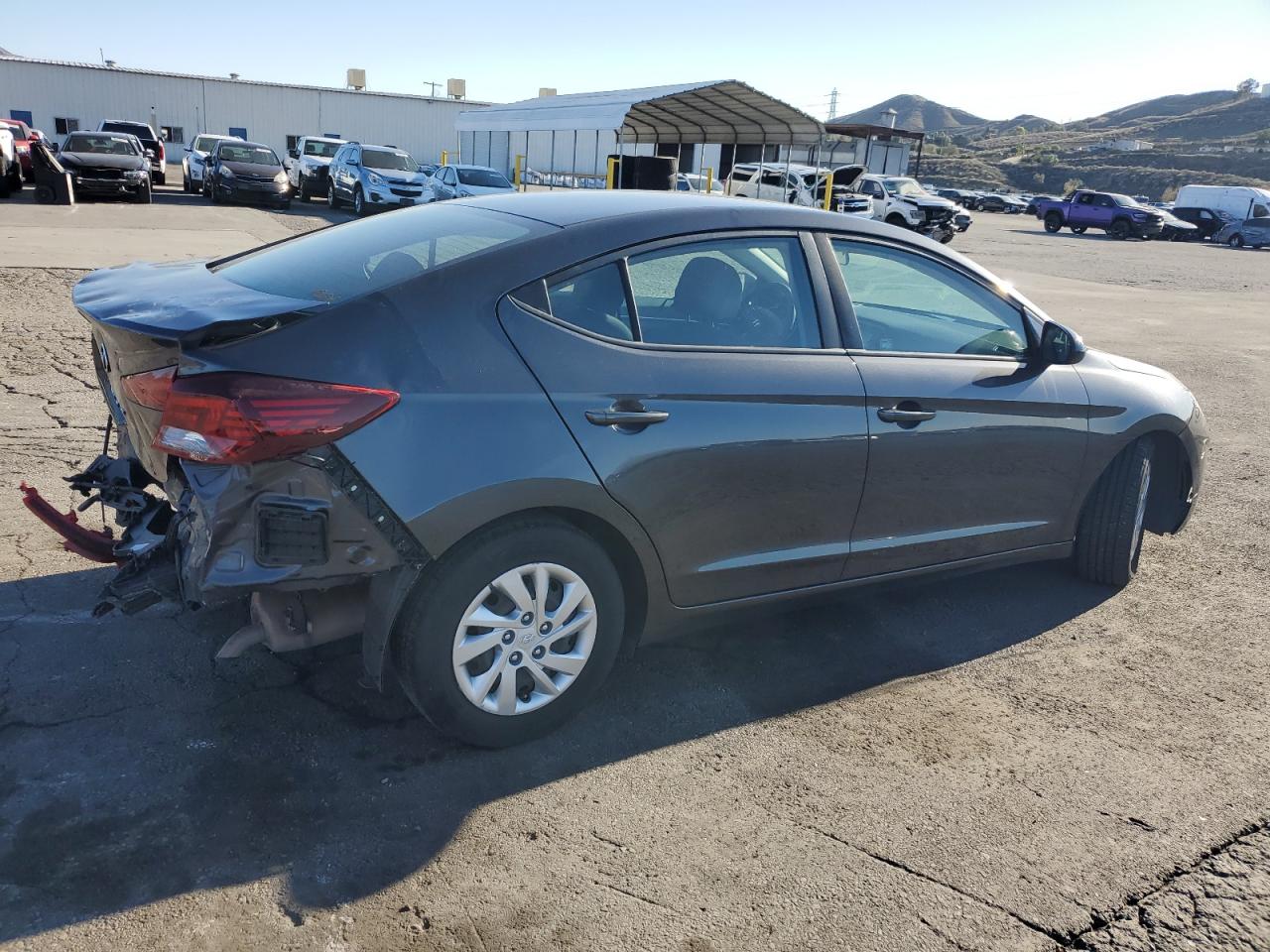 2020 Hyundai Elantra - Image 3