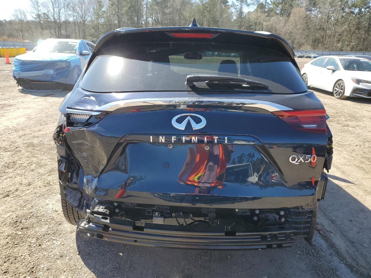 2019 Infiniti QX50 - Image 6