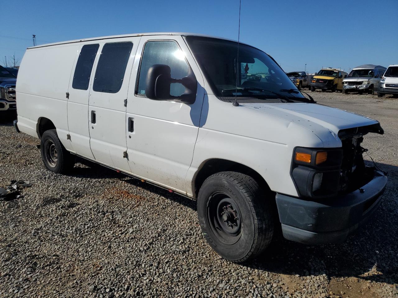 2011 Ford Econoline - Image 4