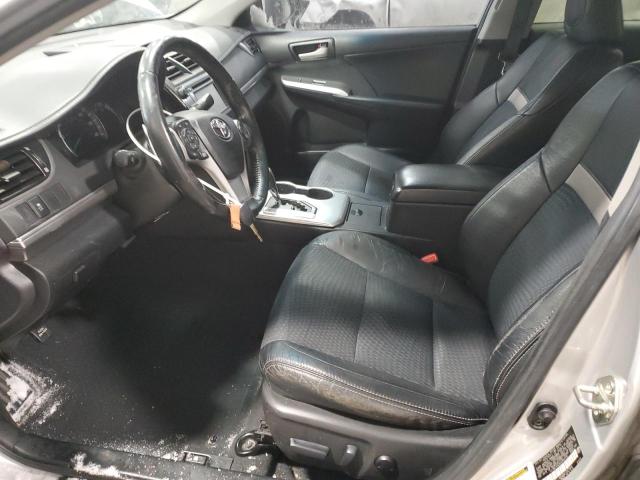  TOYOTA CAMRY 2014 Srebrny