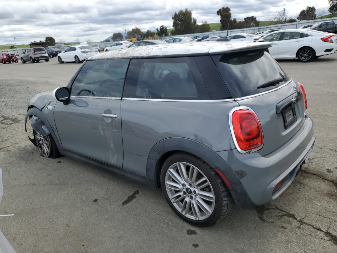 2015 MINI Cooper - Image 2