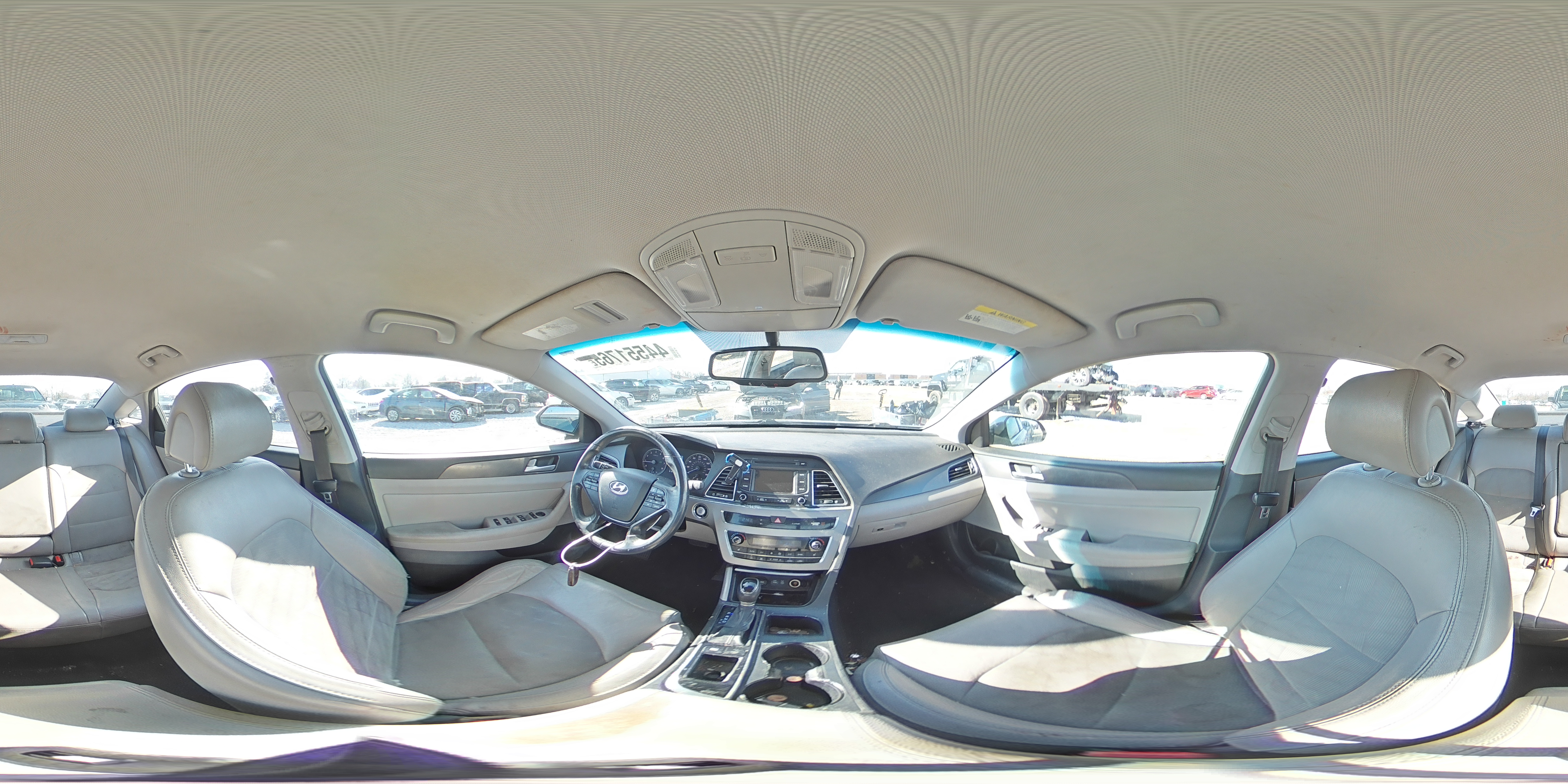 2015 Hyundai Sonata - Image 13