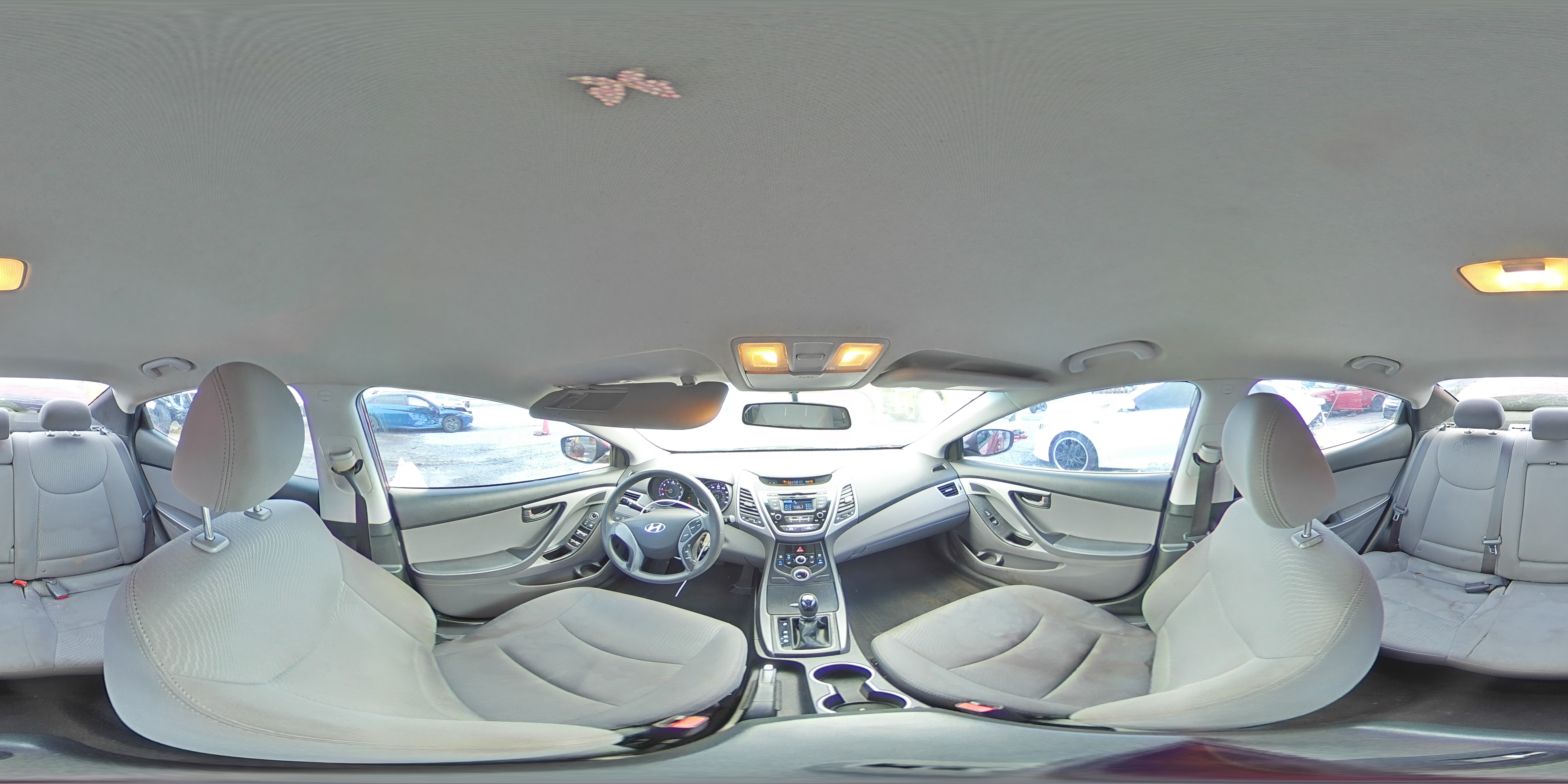 2015 Hyundai Elantra - Image 15