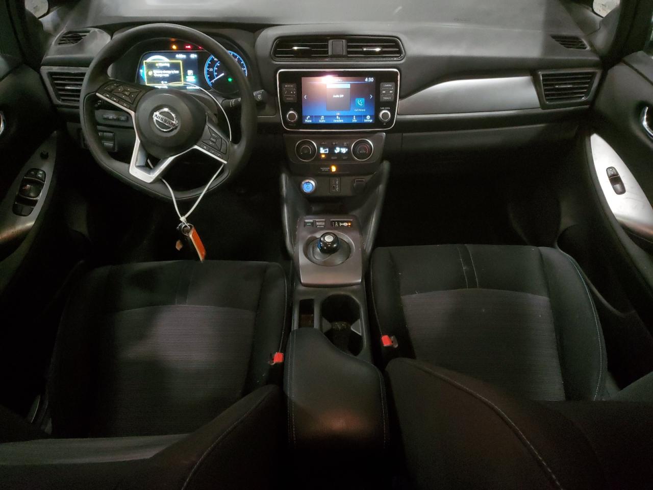 2022 Nissan Leaf - Image 8