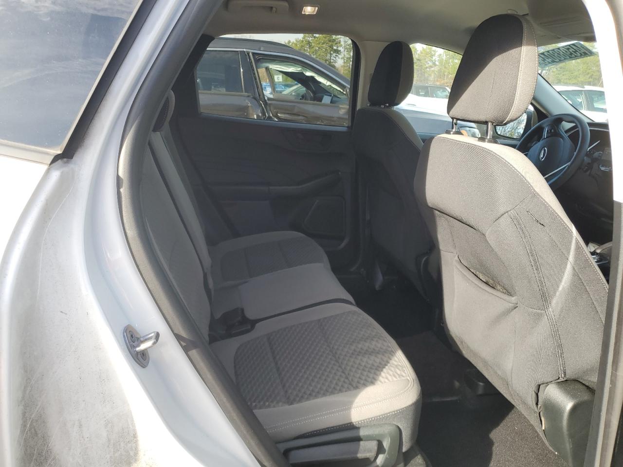 2022 Ford Escape - Image 11