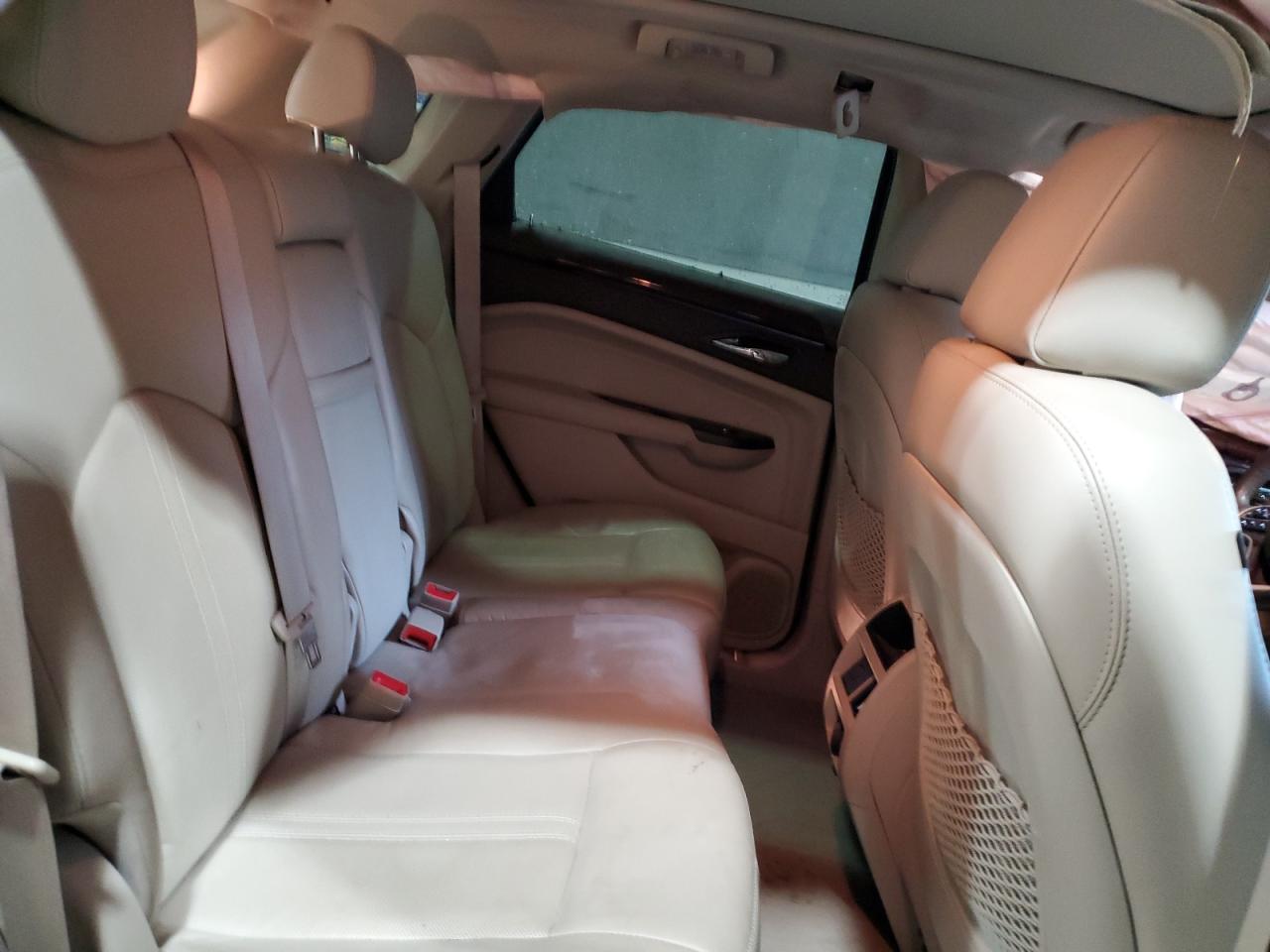 2016 Cadillac SRX - Image 12