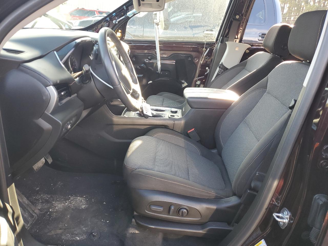 2021 Chevrolet Traverse - Image 7