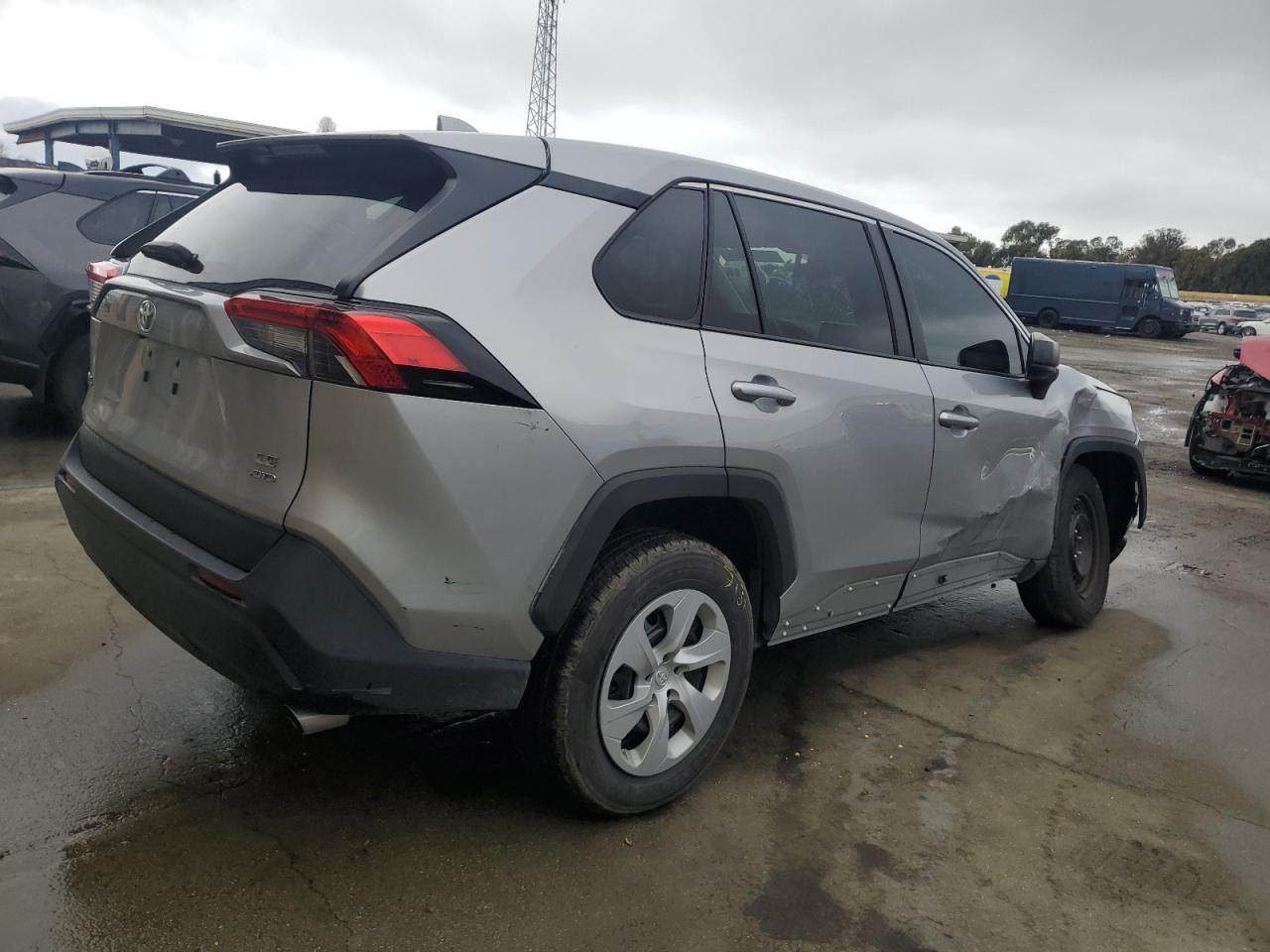 2024 Toyota RAV 4 - Image 3